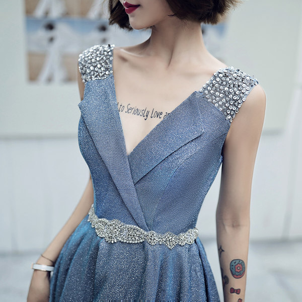 ชุดราตรี ชุดราตรีสวยหรู แบบ ทันสมัย Evening dress