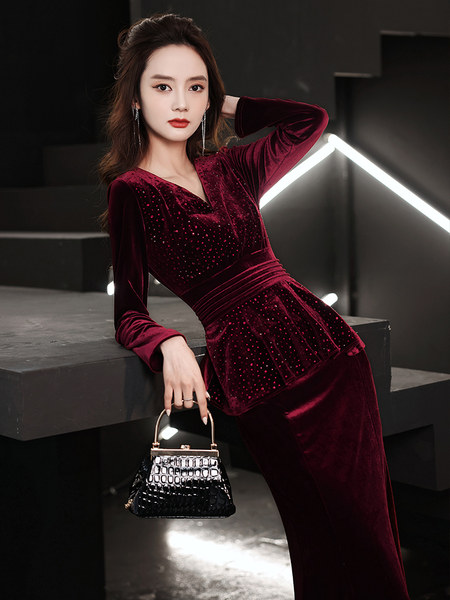 ชุดราตรี ชุดราตรีสวยหรู แบบ ทันสมัย Evening dress