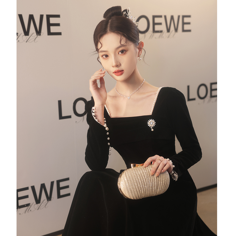 ชุดราตรี ชุดราตรีสวยหรู แบบ ทันสมัย Evening dress