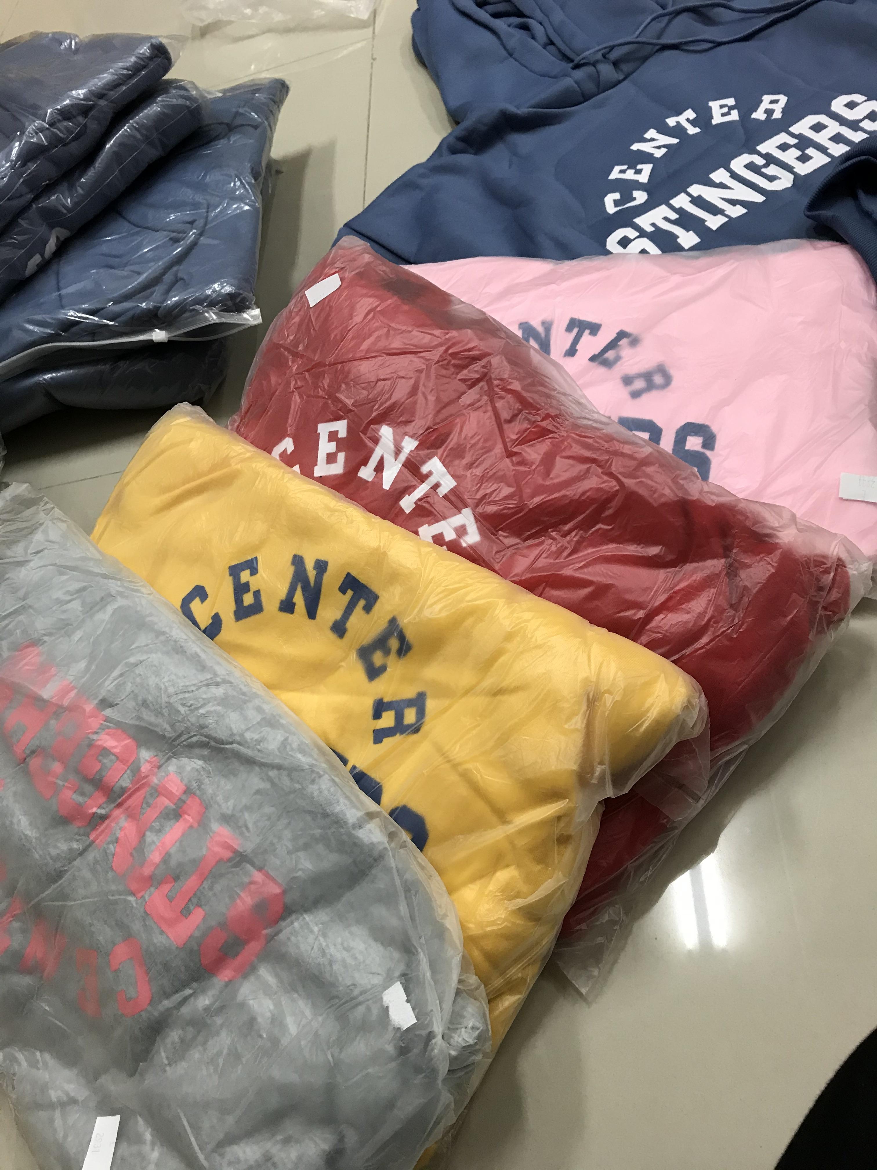 เสื้อกันหนาวฮู้ดดี้ แฟชั่นเกาหลี สกรีนลายน่ารัก ผ้าเนื้อนุ่ม ด้านในเป็นผ้าสำลี กันหนาวได้จ้า พร้อมส่ง งานจริงในภาพสุดท้าย