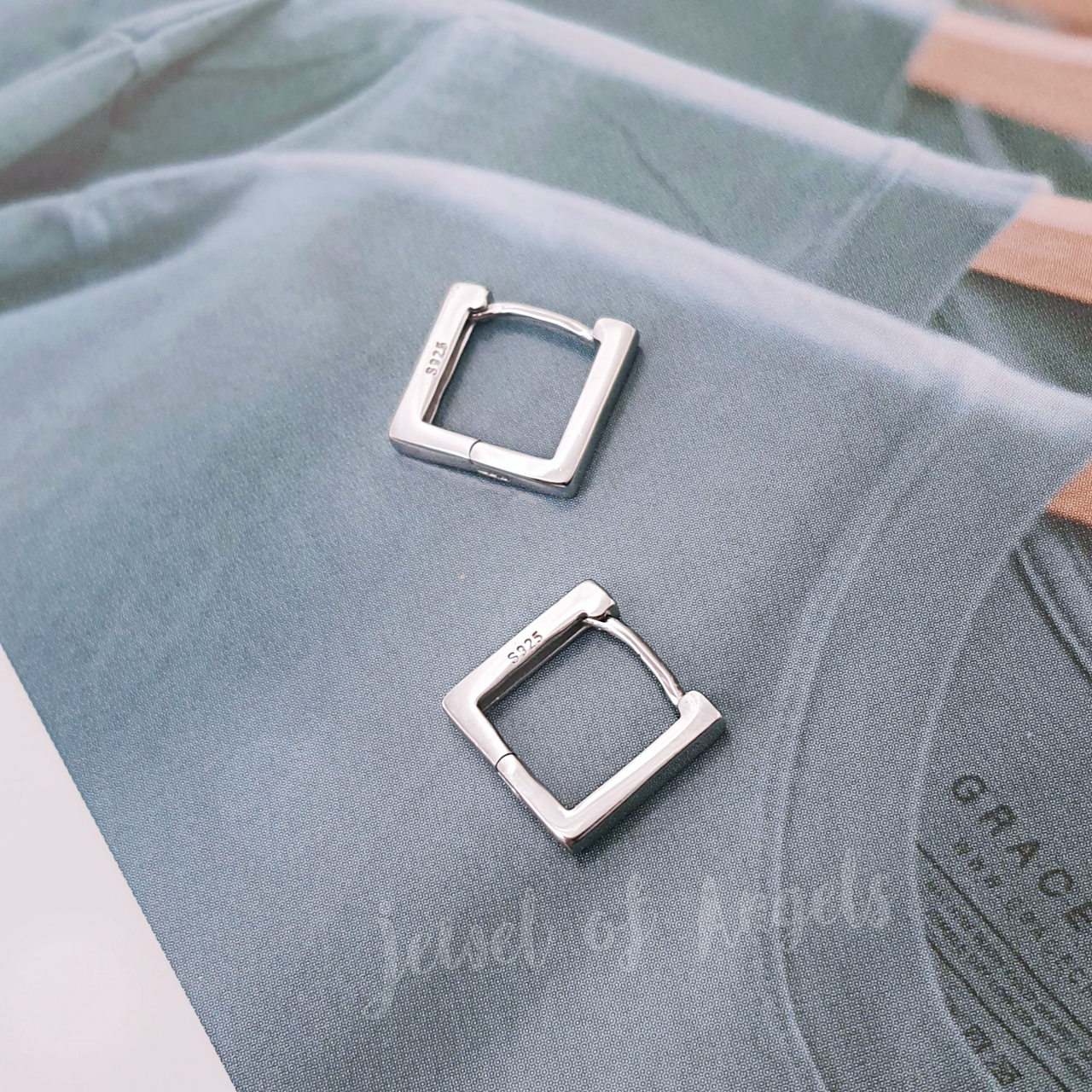 ต่างหูเงินแท้ทั้งชิ้น S925 รุ่น Square ต่างหูห่วงเล็กสี่เหลี่ยม มินิมอล 9.6mm ตุ้มหูเงินแท้ Silver925