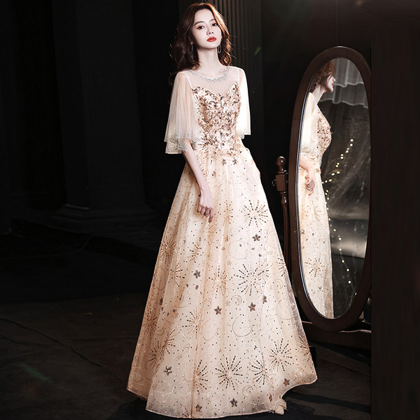 ชุดราตรี ชุดราตรีสวยหรู แบบ ทันสมัย Evening dress