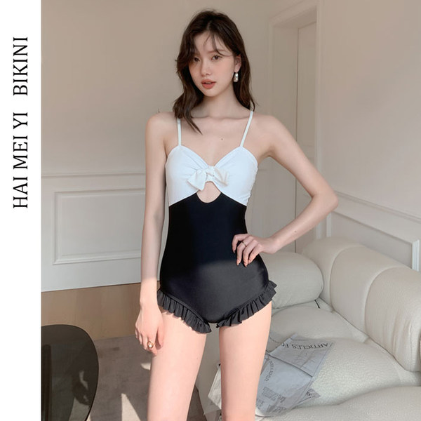 ชุดว่ายน้ำผู้หญิง ชุดว่ายน้ำน่ารัก Bikini ชุดไปทะเล