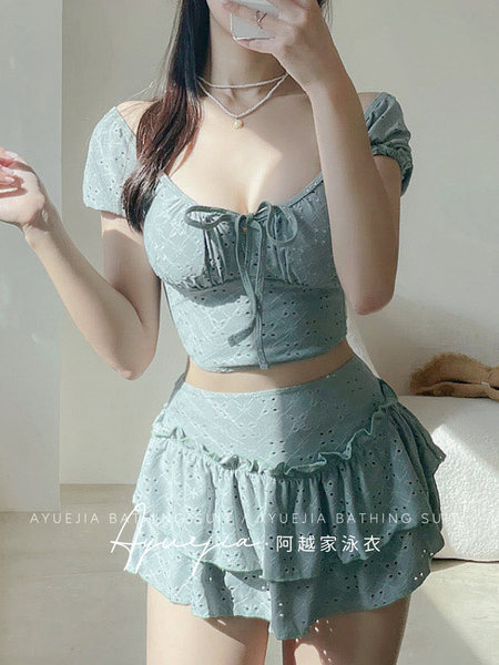 ชุดว่ายน้ำผู้หญิง ชุดว่ายน้ำน่ารัก Bikini ชุดไปทะเล