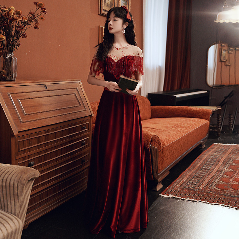 ชุดราตรี ชุดราตรีสวยหรู แบบ ทันสมัย Evening dress
