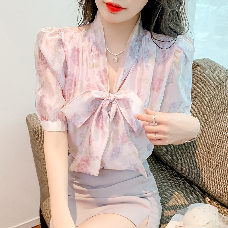 เสื้อเชิ้ตแขนยาววัยรุ่น ลายสวยๆ แบรนด์ YIL AN