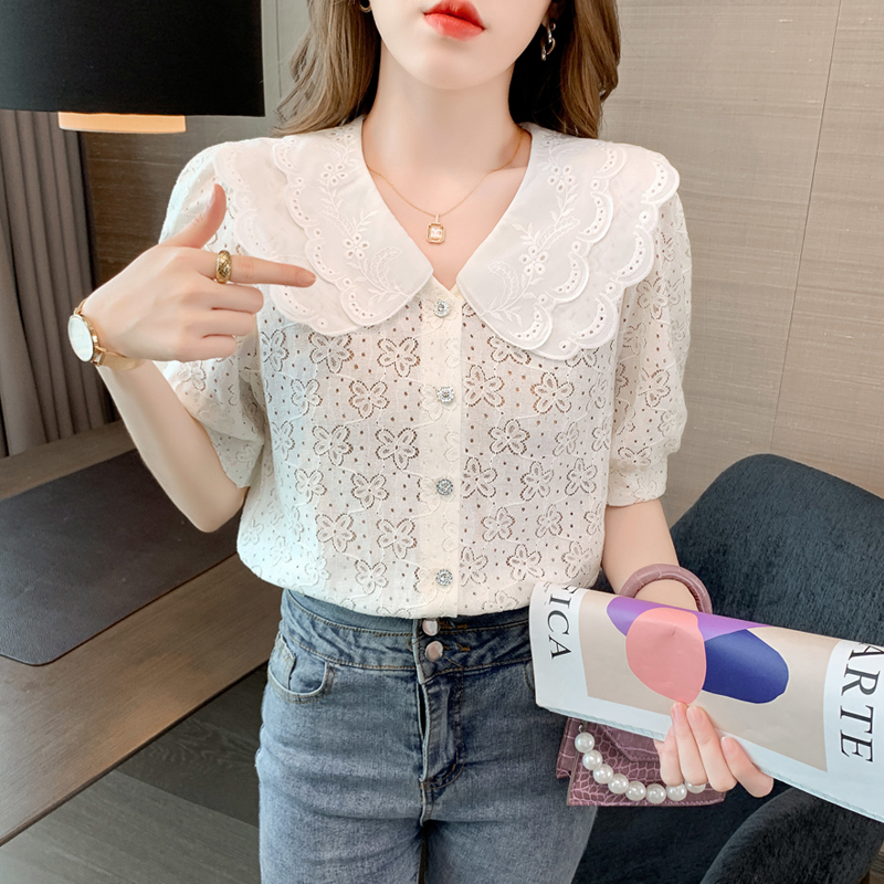 เสื้อลูกไม้ แขนสั้น
