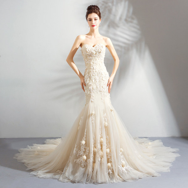 ชุดราตรี ชุดออกงาน ดีไซน์หรู แบรนด์ Angel