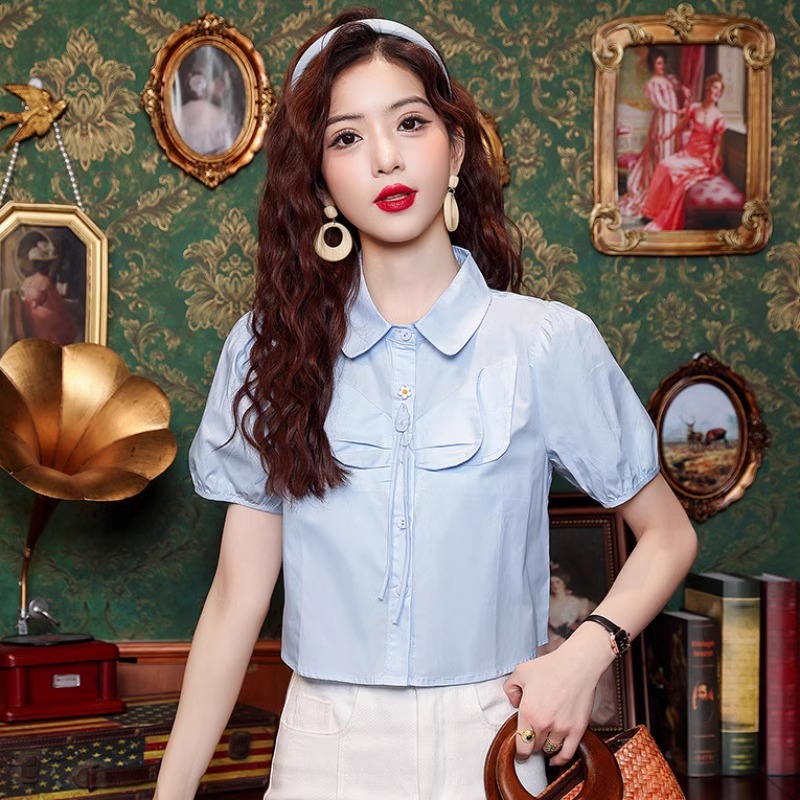 เสื้อเชิ้ตผู้หญิงใส่ทํางาน 390 บาทต่อชิ้น ฟรีค่าจัดส่ง