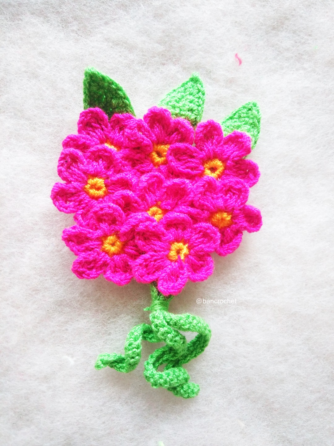 ช่อดอกไม้จิ๋วถักโครเชต์ Mini flower bouquet crochet สีบานเย็น 5 นิ้ว