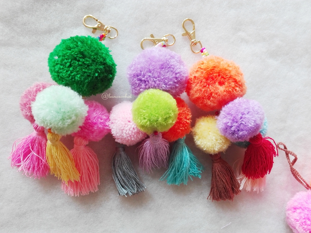 ปอมปอมไหมพรมห้อยกระเป๋า/พวงกุญแจ pompom crochet