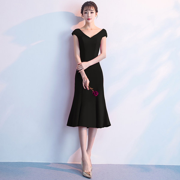 ชุดราตรี ชุดราตรีสวยหรู แบบ ทันสมัย Evening dress