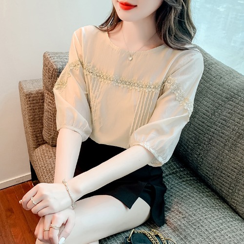 เสื้อลูกไม้ แขนสั้น