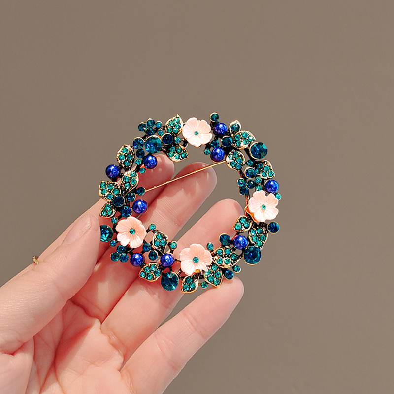 เข็มกลัด เข็มกลัดสวยๆ เข็มกลัดติดเสื้อ Brooch