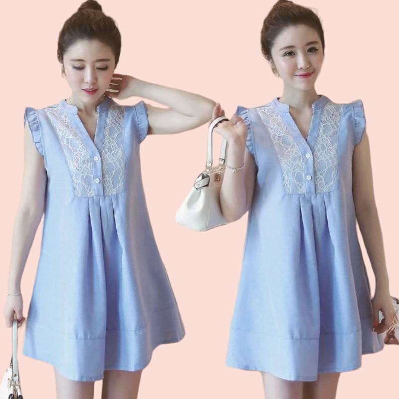 Dress4437 เดรสทรงปล่อยสีฟ้าแขนกุดแต่งระบาย กระดุมอกแต่งลูกไม้เพิ่มความน่ารัก ผ้าคอตตอนโพลีเนื้อดีเรียบสวยไม่ยับง่าย งานน่ารักใส่เก๋ๆ ได้บ่อย
