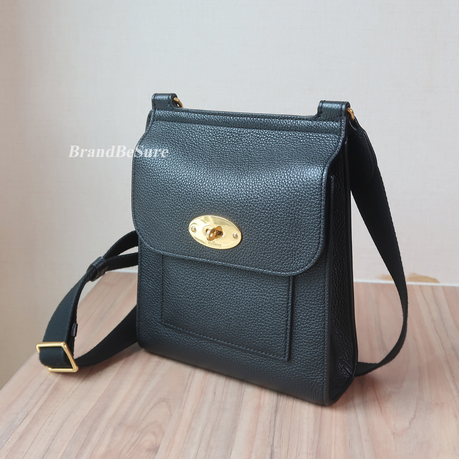 Mulberry Black Grain Calfskin Small Antony GHW