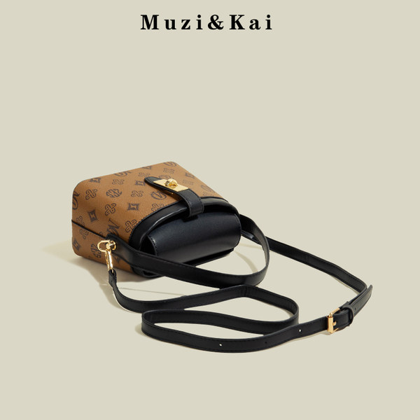 กระเป๋าสะพายข้างผู้หญิง กระเป๋าสะพายสไตล์เกาหลี By Muzi&Kai