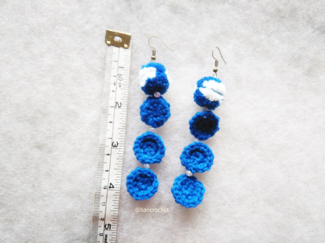 Bancrochet ต่างหูถักโครเชต์ crochet earrings สีน้ำเงิน 4-6 นิ้ว