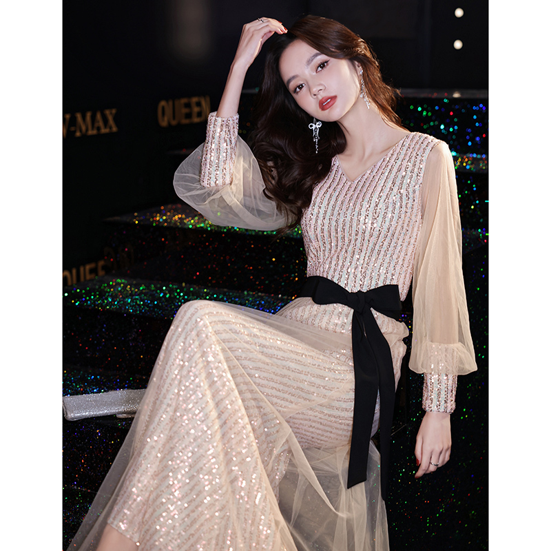 ชุดราตรี ชุดราตรีสวยหรู แบบ ทันสมัย Evening dress