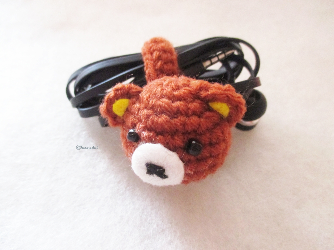 ที่เก็บสายหูฟัง/สายรัดเข็มขัดถักโครเชต์ earbud cord wrap crochet