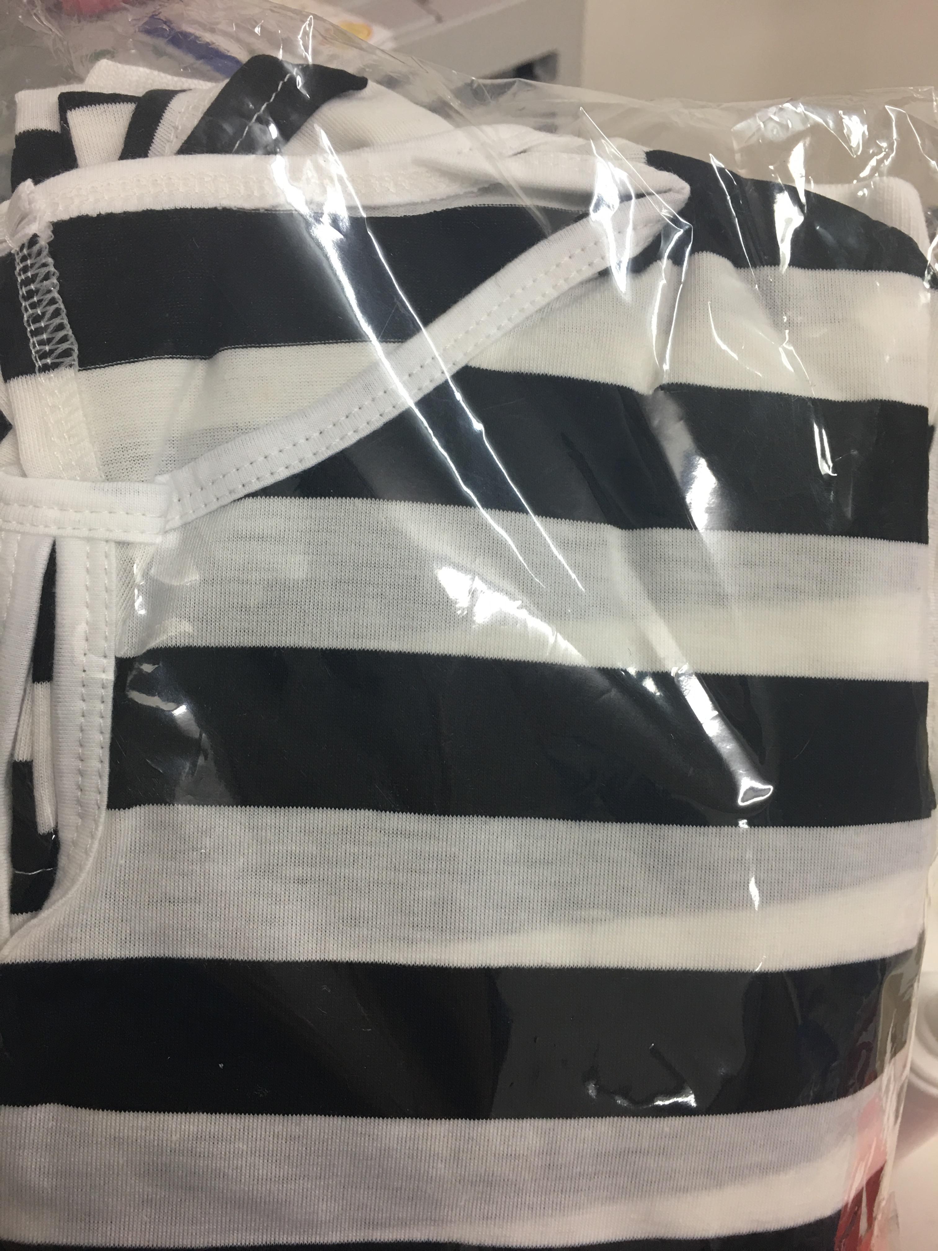 **สินค้าโล๊ะ ไม่รับเปลี่ยนหรือคืน ** ชุดคู่รัก ลายขวาง สีขาวดำ น่ารักสบายๆ พร้อมส่ง ราคาเป็นคู่แล้วค่ะ (เดรส+เสื้อ) samepic ช/ญ (ราคารวม)