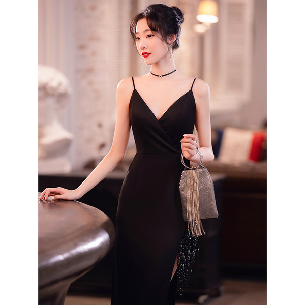 ชุดราตรี ชุดราตรีสวยหรู แบบ ทันสมัย Evening dress