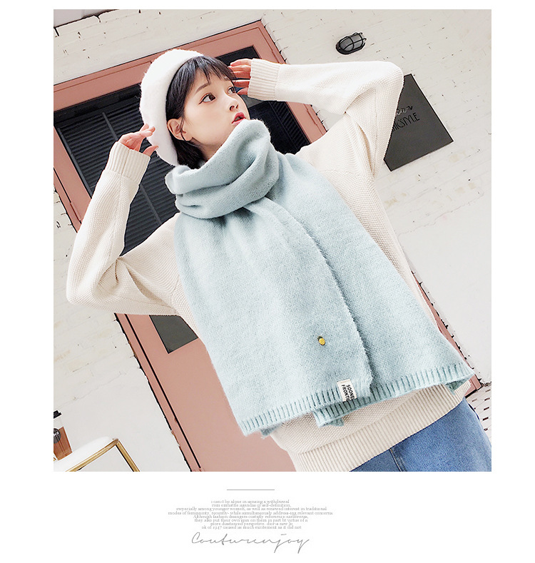 ผ้าพันคอไหมพรมเนื้อนุ่ม แต่งเข็มกลัด สัปปะรด น่ารัก สไตล์เกาหลี พร้อมส่ง same pic