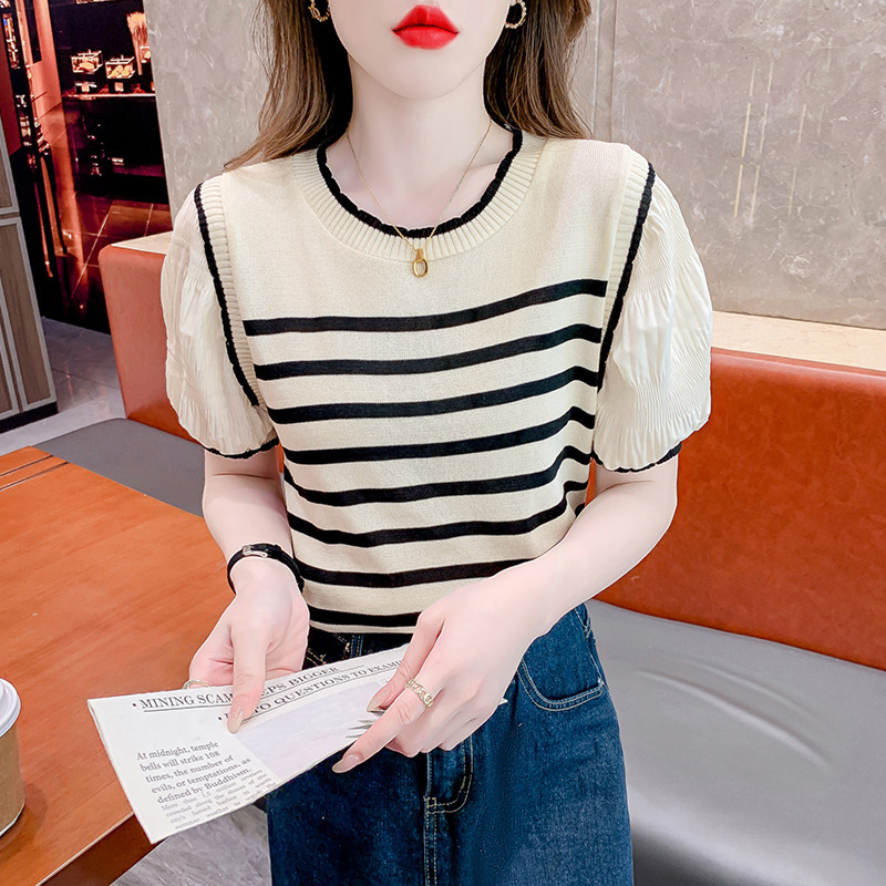 เสื้อเชิ้ตผู้หญิงใส่ทํางาน 390 บาทต่อชิ้น ฟรีค่าจัดส่ง