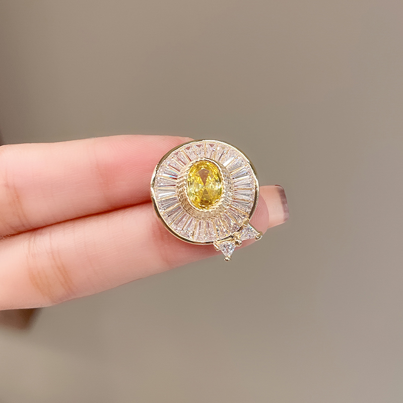 เข็มกลัด เข็มกลัดสวยๆ เข็มกลัดติดเสื้อ Brooch