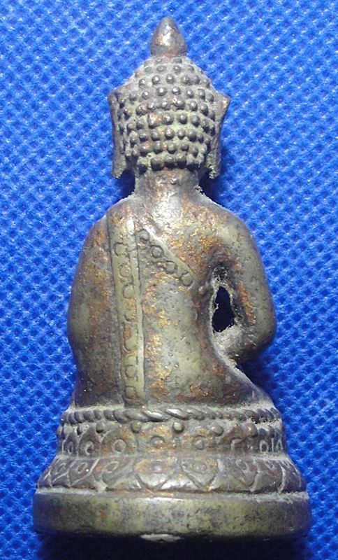 พระเชียงรุ้ง