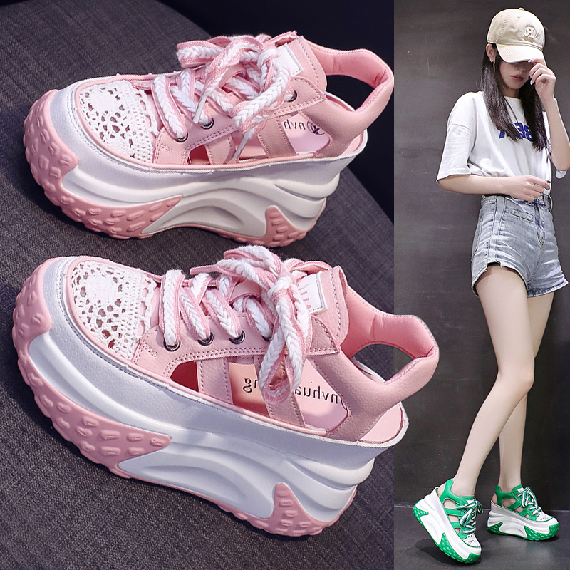 รองเท้าผ้าใบเสริมส้นสูง ไซต์35-39 สนใจทักแชท ฟรีค่าส่ง!