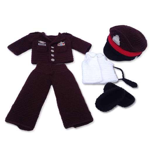 ตุ๊กตาถักตำรวจผู้ชาย