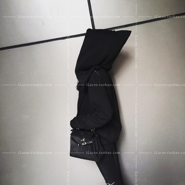 เสื้อกันหนาว ฮู้ดเท่ๆ สีดำ ผ้าใยสังเคราะห์ งานดุหนานุ่ม พร้อมส่งเลยจ้า BLACK