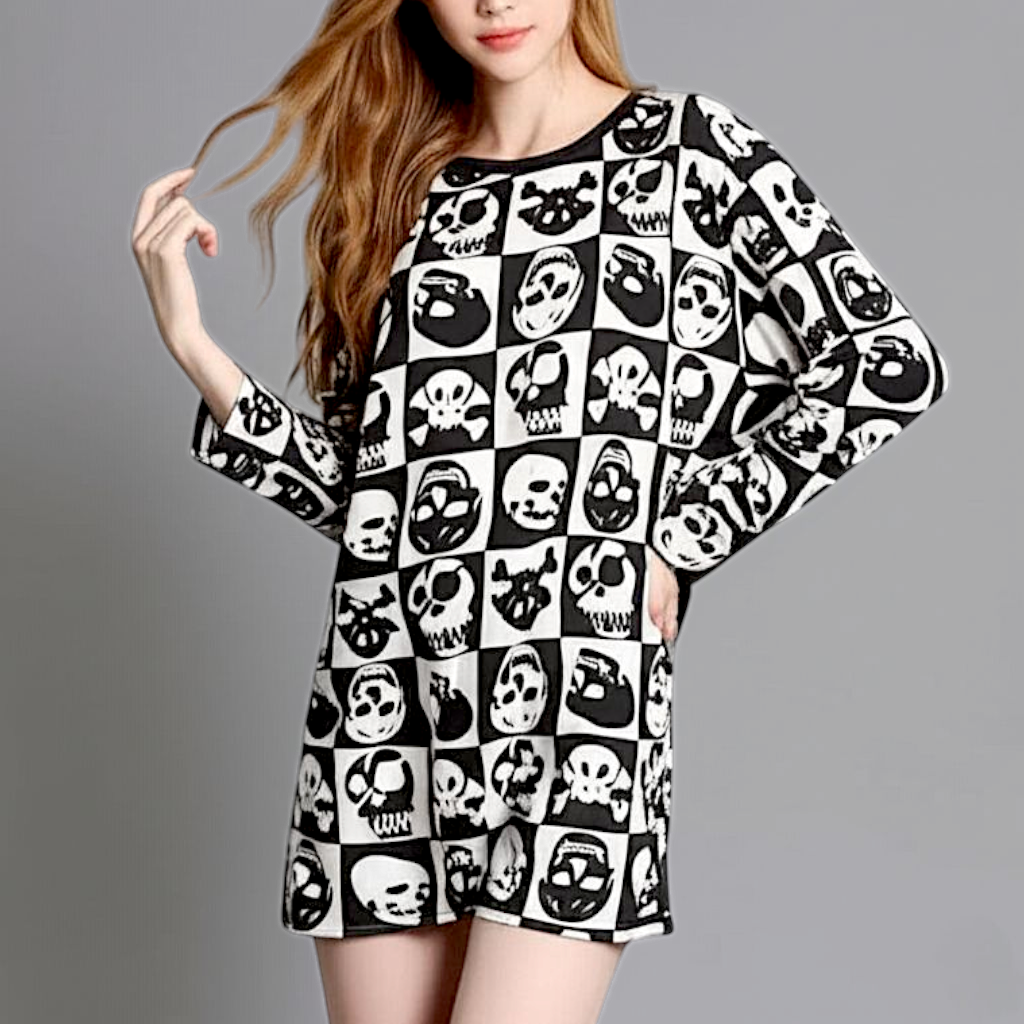 Dress3324 Oversized/Big Size Dress ชุดเดรสไซส์ใหญ่ คอกลม แขนยาว ผ้านิตติ้งเนื้อดีลายหัวกะโหลกโทนสีครีมดำ