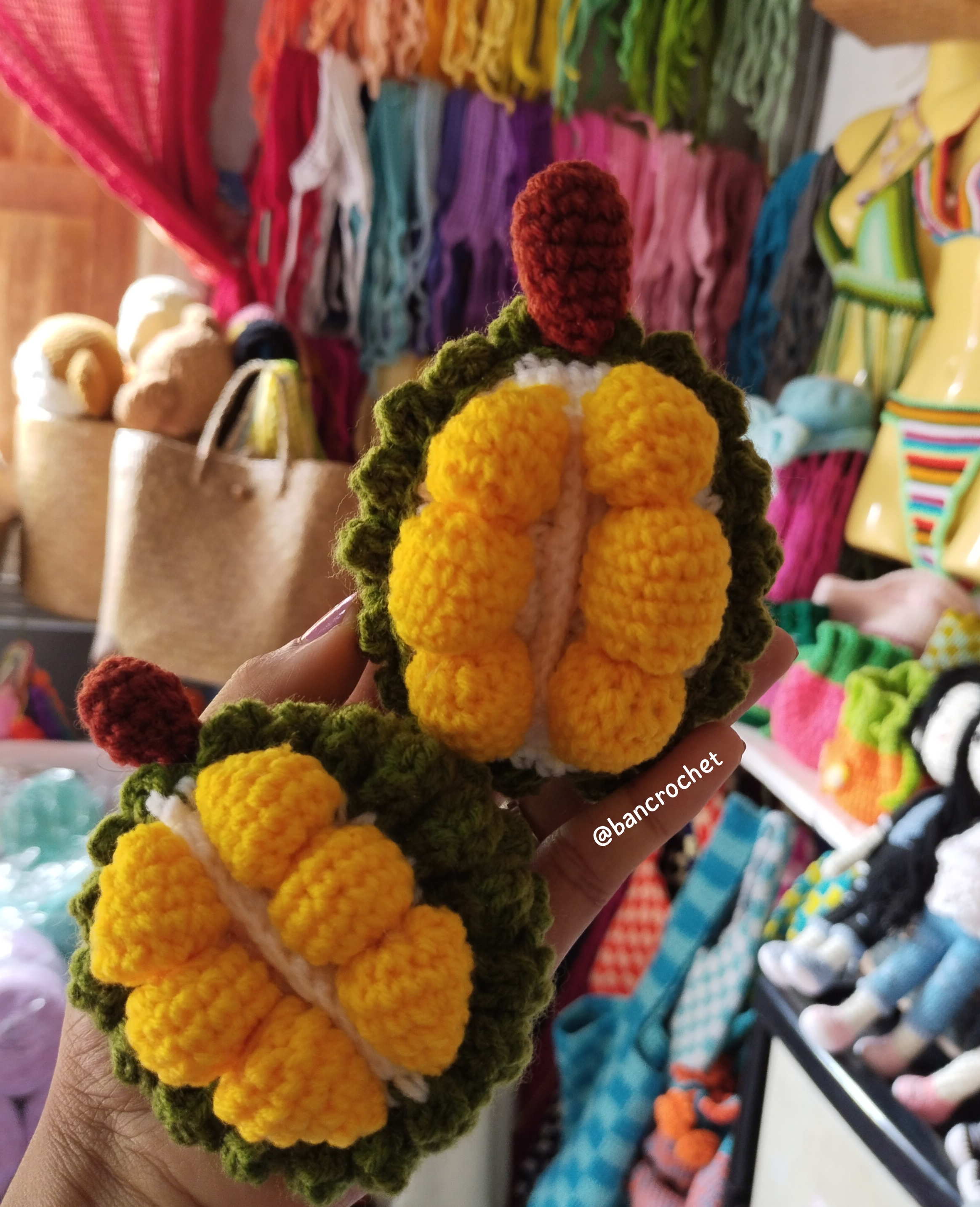 Bancrochet ทุเรียนถักไหมพรม Crochet Durian หลากสี 3*3 inch