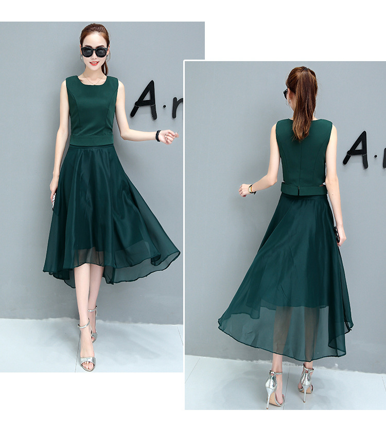 Set_bs1713 ชุดเซ็ท 2 ชิ้น(เสื้อ+กระโปรง) เสื้อครอปแขนกุดซิปหลัง+กระโปรงยาวเอวสม็อคผ้าใยแก้วมีซับในอย่างดี งานดีเกรดพรีเมียมสวยเหมือนราคาหลักพัน ใส่เที่ยว/ใส่ออกงานได้