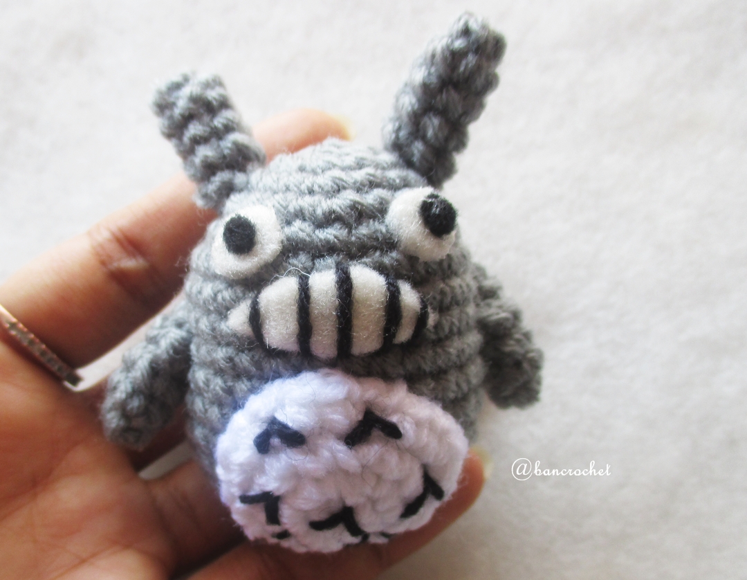 พวงกุญแจแมวโทโทโร่ถัก Totoro amigurumi crochet keychain