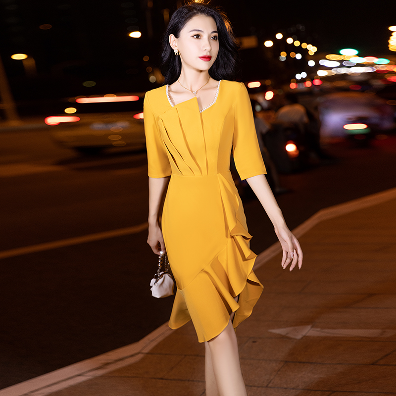 ชุดราตรี ชุดราตรีสวยหรู แบบ ทันสมัย Evening dress