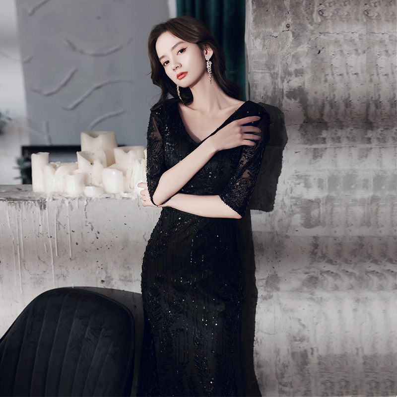 ชุดราตรี ชุดราตรีสวยหรู แบบ ทันสมัย Evening dress