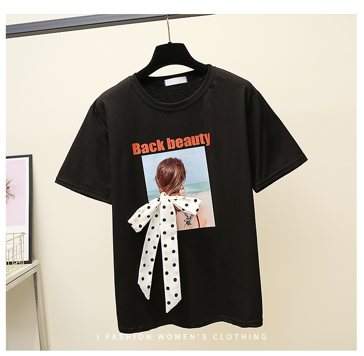 Blouse3790 เสื้อยืดสีดำไซส์ใหญ่สาวอวบ สกรีนลายดิจิตอลแต่งโบว์ผูกผม(โบว์จริงผูกได้) ผ้าคอตตอนเนื้อดีนุ่มใส่สบายยืดหยุ่นสูง งานน่ารักดีเทลดีงาม แมทช์กับกระโปรงหรือกางเกงก็น่ารักจ้า