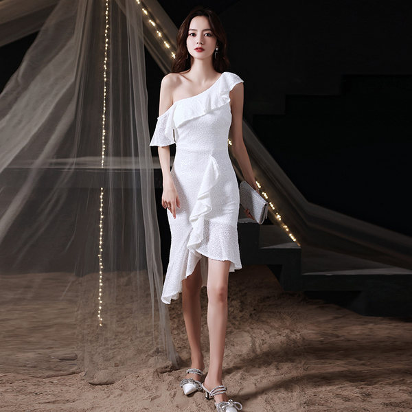 ชุดราตรี ชุดราตรีสวยหรู แบบ ทันสมัย Evening dress