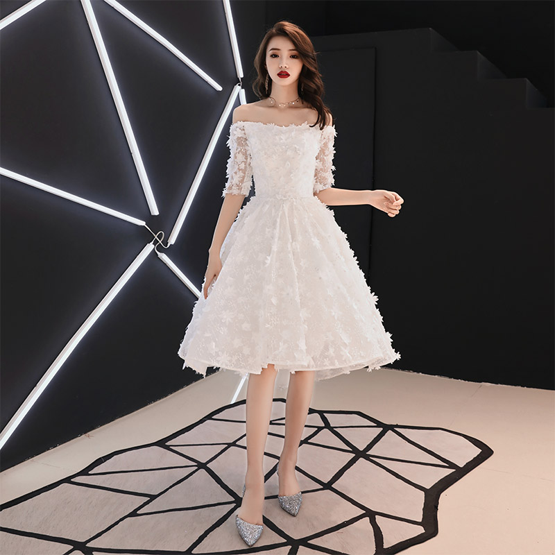ชุดราตรี ชุดราตรีสวยหรู แบบ ทันสมัย Evening dress