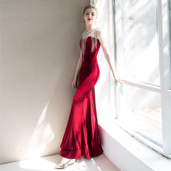 ชุดราตรี ชุดราตรีสวยหรู แบบ ทันสมัย Evening dress