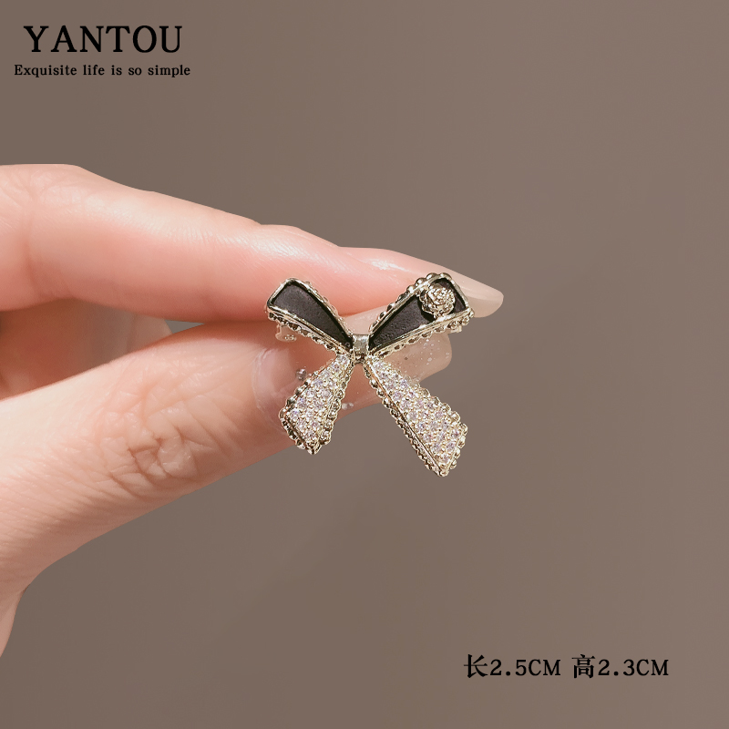 เข็มกลัด เข็มกลัดสวยๆ เข็มกลัดติดเสื้อ Brooch