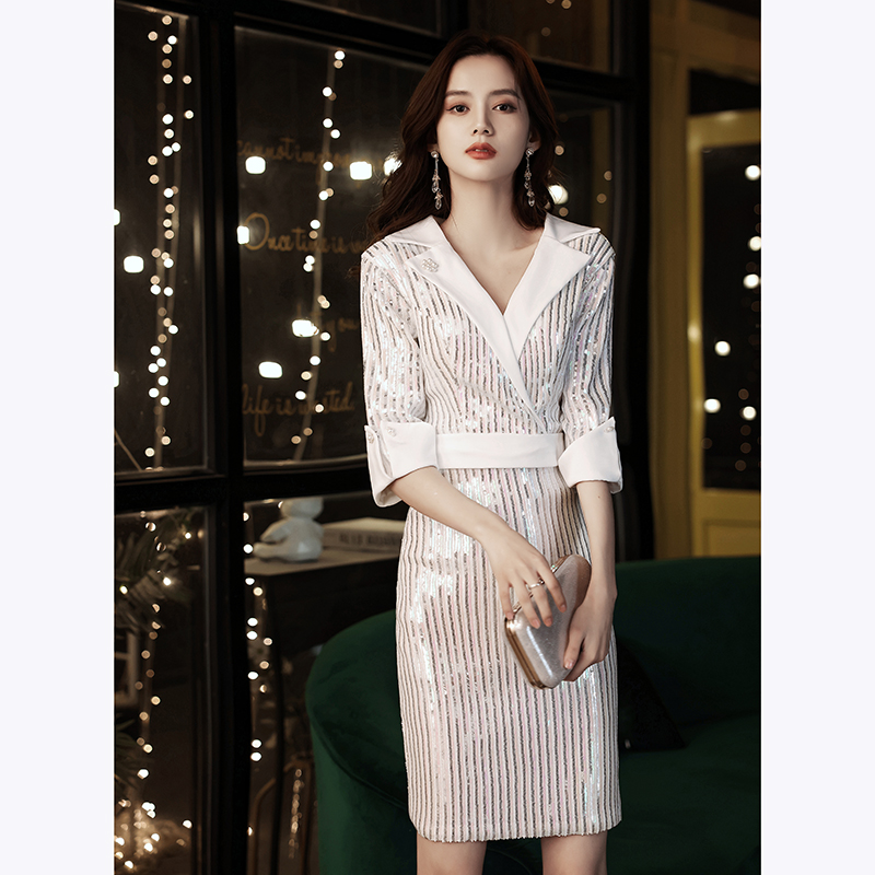 ชุดราตรี ชุดราตรีสวยหรู แบบ ทันสมัย Evening dress