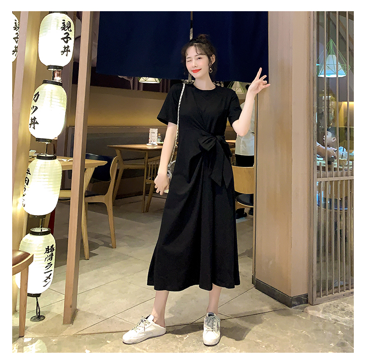 Dress4656 เดรสยาวสีเอิร์ธโทนสไตล์มินิมอล ผูกโบว์ช่วงเอวดูมีดีเทล ผ้าคอตตอนเนื้อดีนุ่มใส่สบาย งานสวยใส่ง่ายดีเทลน่ารักเรียบๆ เท่ๆ ดูมีสไตล์ไม่ซ้ำใคร มี 2 สี ดำ, เขียวหม่น