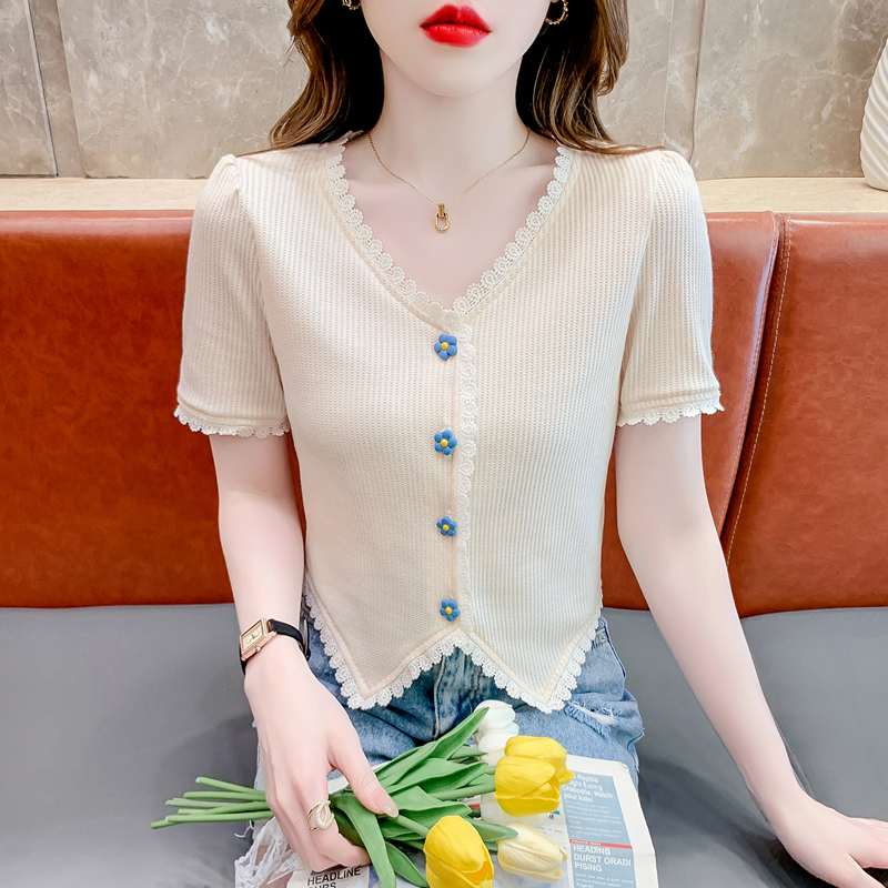 เสื้อผ้าวัยรุ่นเกาหลี เสื้อยืดวัยรุ่นผู้หญิง มีขนาด S M L XL