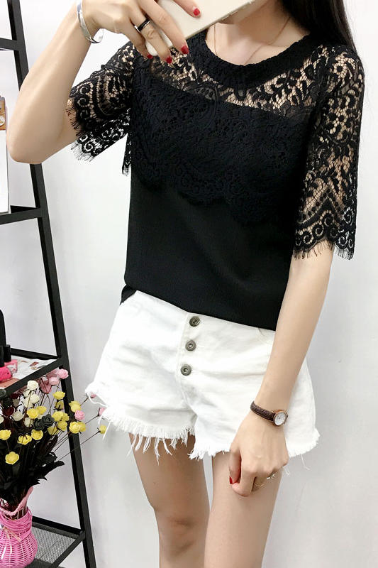 Blouse3507 เสื้อแต่งลูกไม้ช่วงอกและแขน ผ้าชีฟองเนื้อหนาสีพื้น งานน่ารัก แมทช์กับขาสั้นหรือขายาวก็ดูดีไม่แพ้กัน