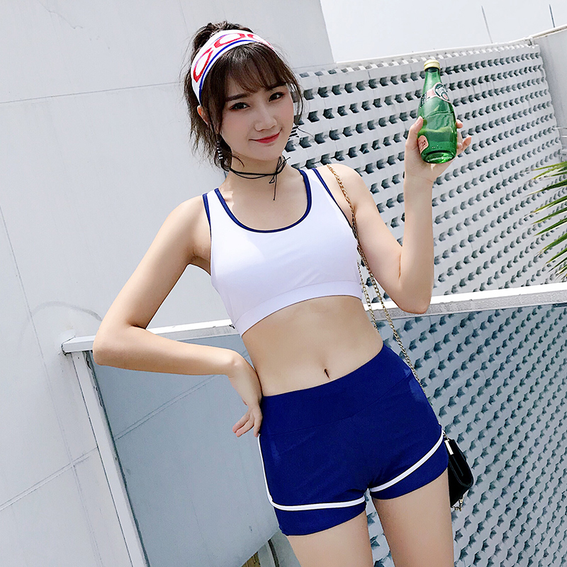 ชุดว่ายน้ำผู้หญิง ชุดว่ายน้ำน่ารัก Bikini ชุดไปทะเล