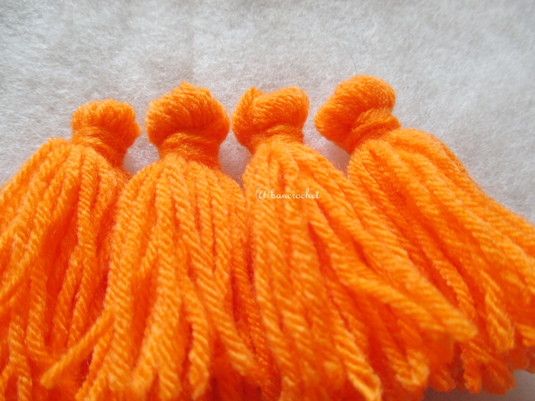 พู่สีส้มโครเชต์ ไหมพรม 4 ply orange tassel crochet acrylic yarn 4 ply